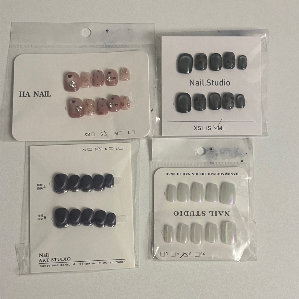 Lot of 4 sets of Black and Silver Nails Ladies Press on Nails #1